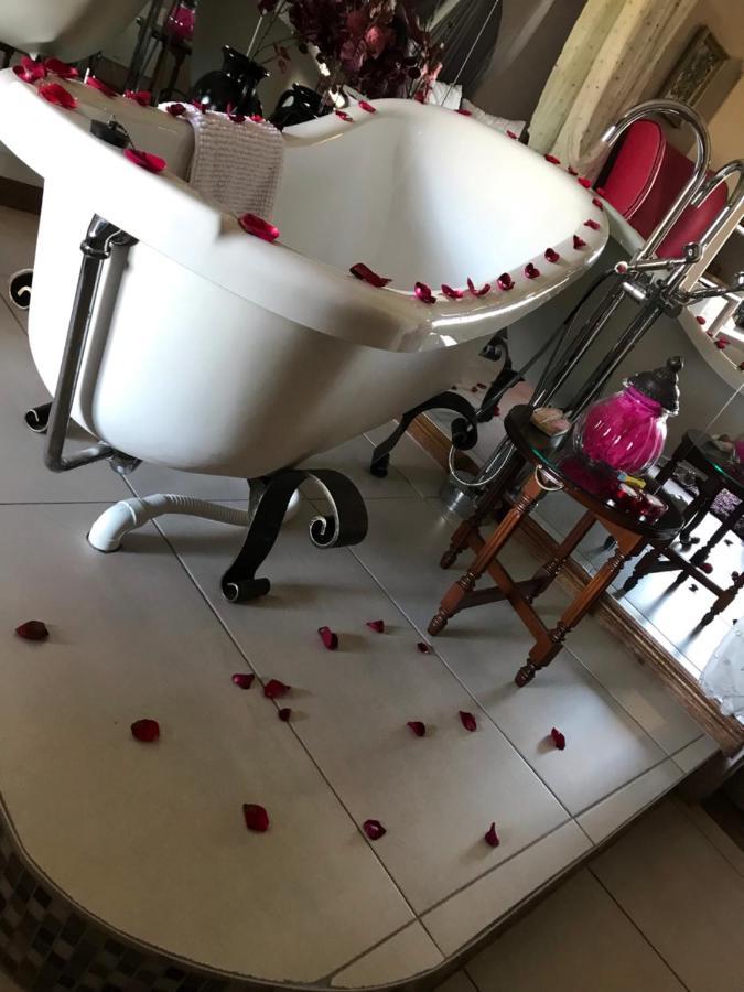 Annie'S Boutique Guesthouse And Garden Spa Hartbeespoort Eksteriør bilde