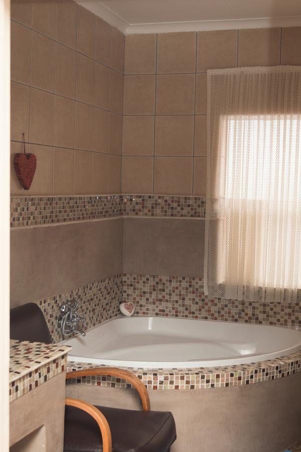 Annie'S Boutique Guesthouse And Garden Spa Hartbeespoort Eksteriør bilde